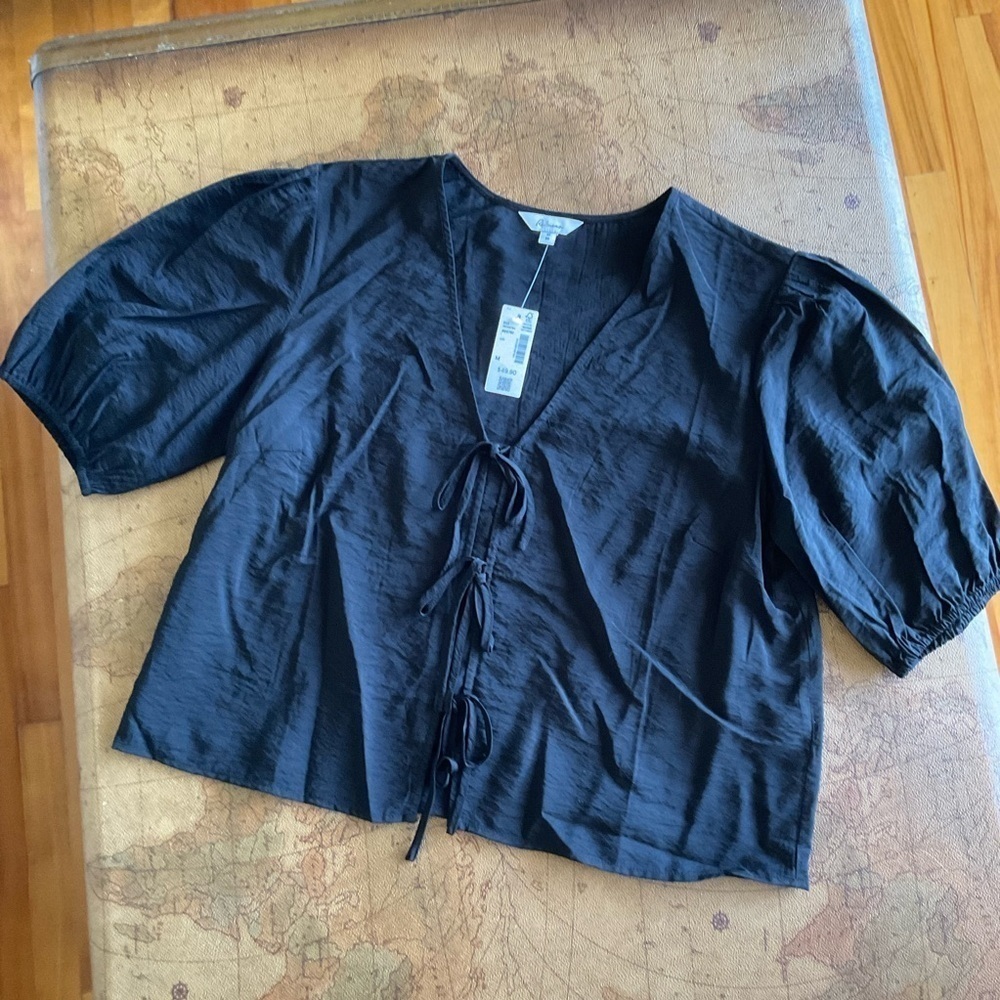 Reitmans Black Puff Sleeve Tie-Front Blouse NWT - Picture 2 of 7